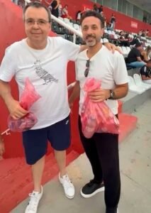 Klivex Lança Campanha De Conscientização Ambiental No Campeonato Paulista 5 Klivex.com.br Toricedores Recolhendo Lixo3 Toricedores Recolhendo Lixo3 1