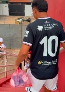 Klivex Lança Campanha De Conscientização Ambiental No Campeonato Paulista 4 Klivex.com.br Toricedores Recolhendo Lixo4 Toricedores Recolhendo Lixo4